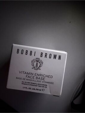 Bobbi Brown Vitamin Enriched Face Base - White and Black Packaging